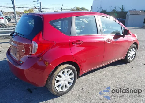 2015 Nissan Versa Note S (Sr)/S Plus/Sl/Sr/Sv z USA, uszkodzony, nr VIN 3N1CE2CP3FL425813